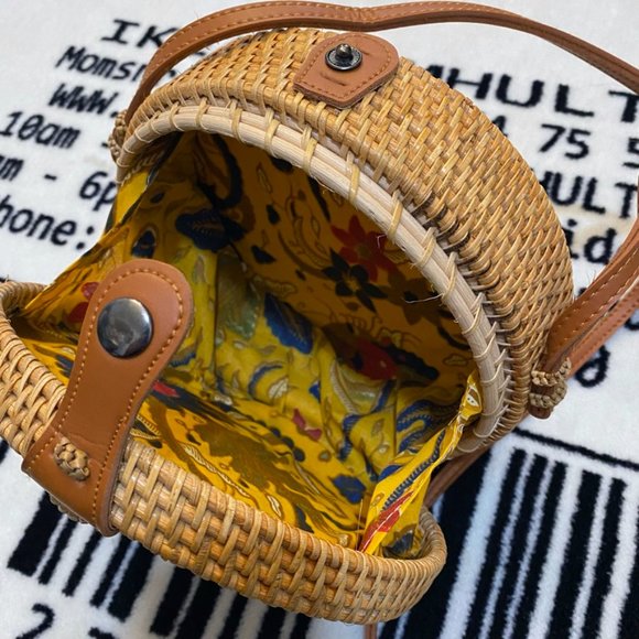 Woven Rattan Batik Lining Round Sling Bag. - Picture 6 of 7